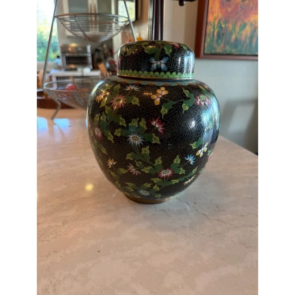 Vintage Chinese Cloisonne Black‎ Enamel Ginger Jar with Floral Design 10